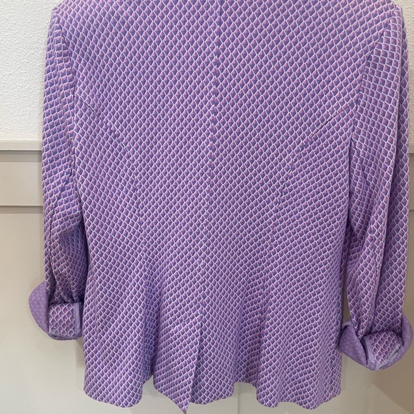 CAbi Women’s Purple Patterned Button Blazer Size Medium - Picture 8 of 9